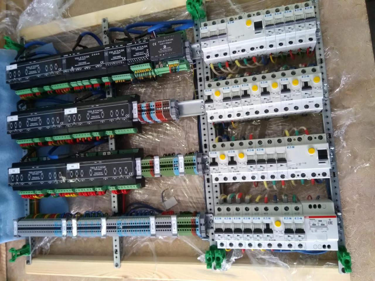 Щиты автоматизации для квартир и домов.