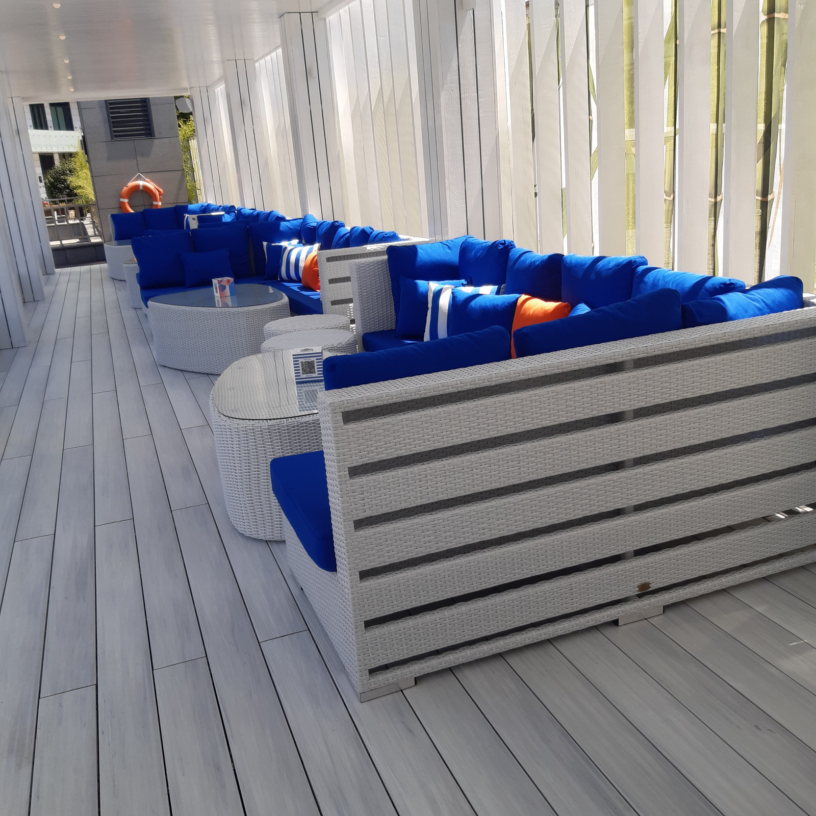 Бар у открытого бассейна г. Сочи