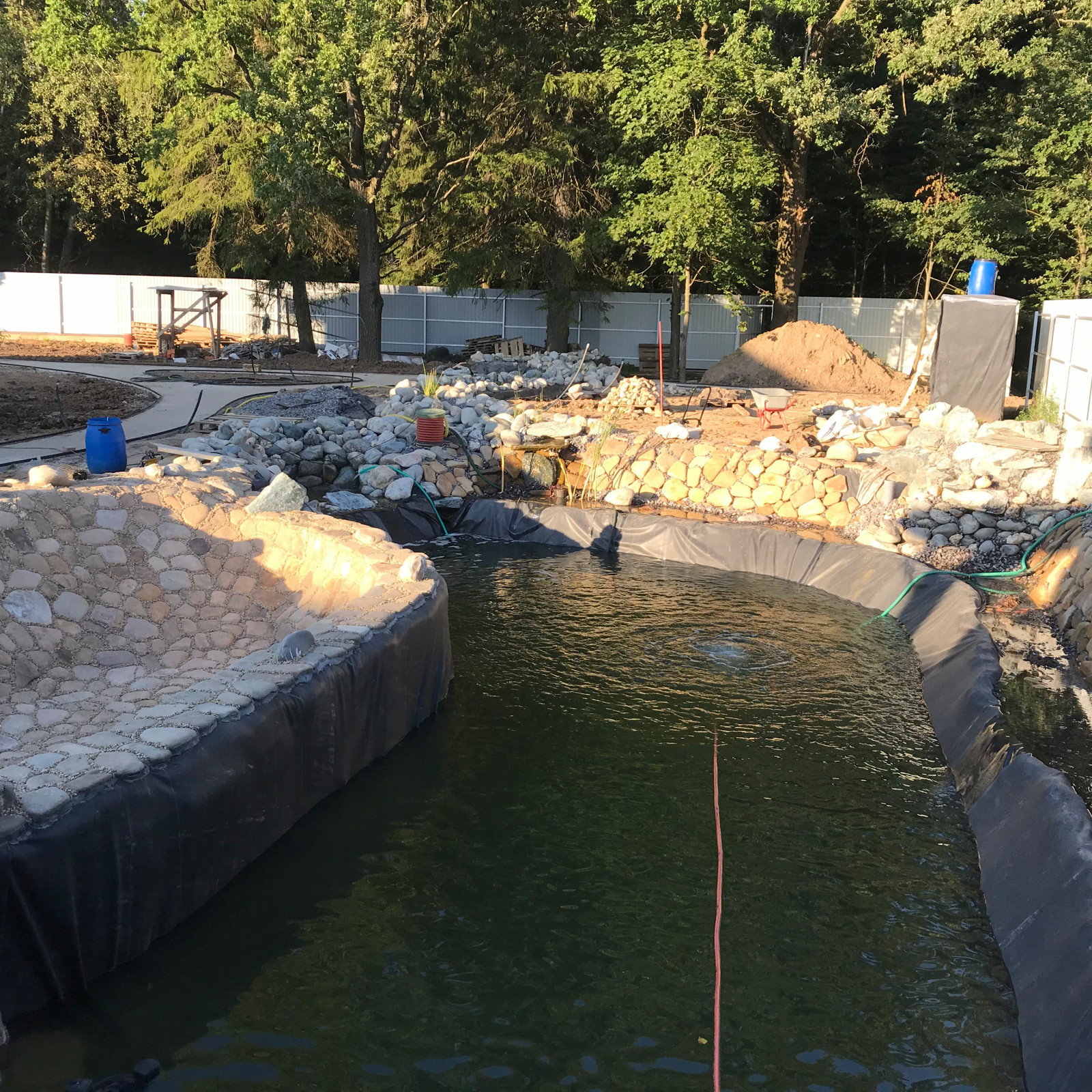 Строительство естественных и искусственных водоёмов