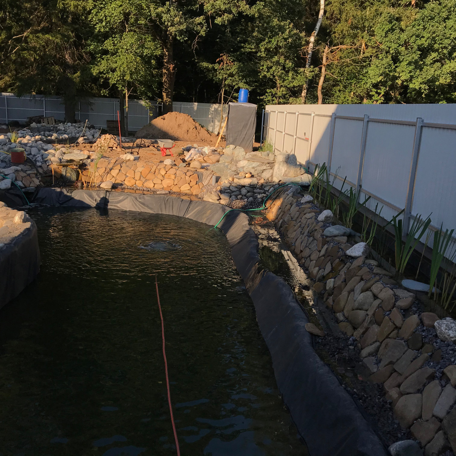 Строительство естественных и искусственных водоёмов