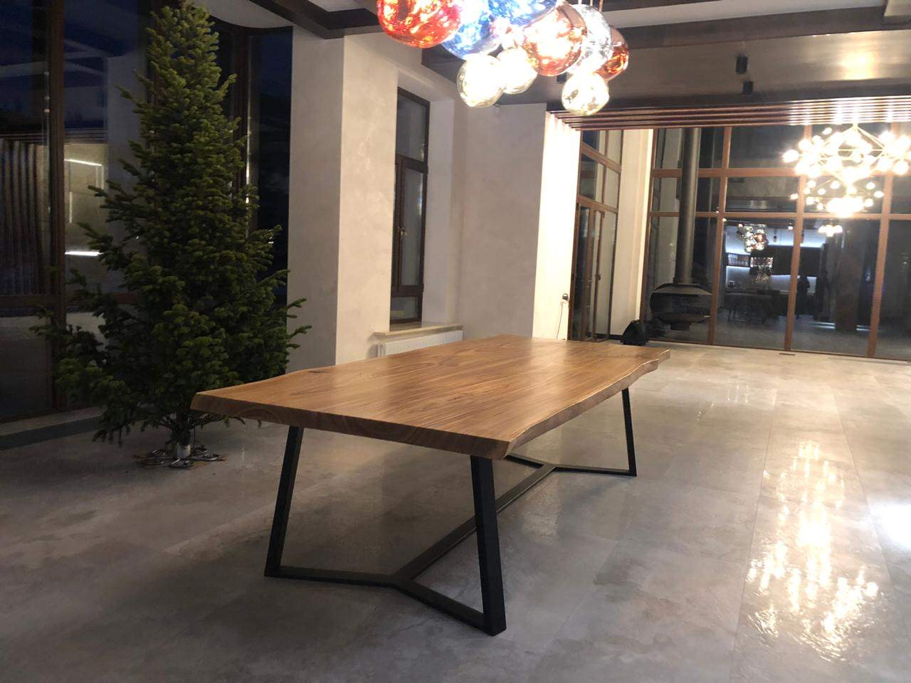 Стол из слэбов карагача