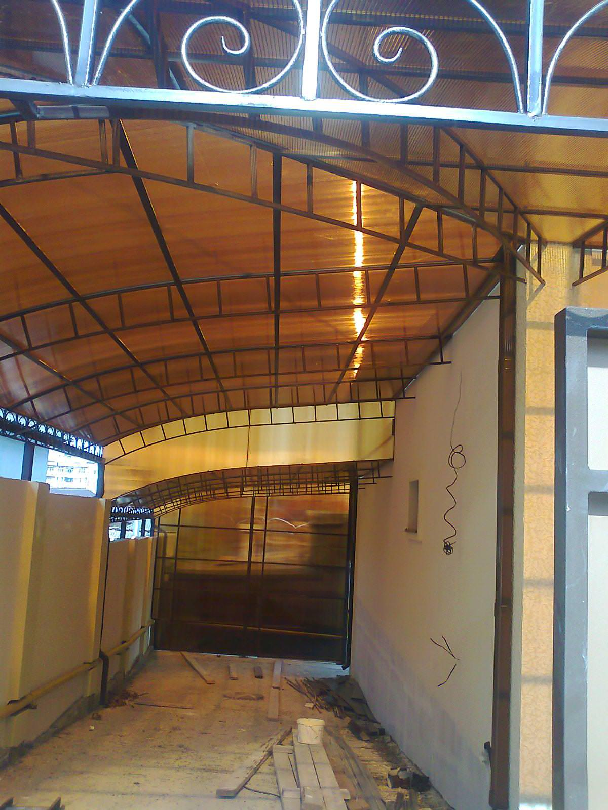 Навесы (кованые) из сотового поликарбоната