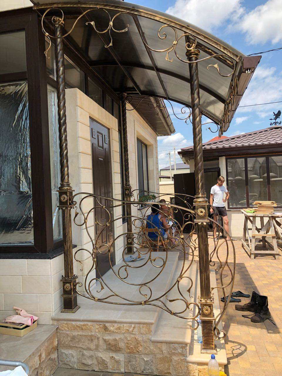 Навесы (кованые) из сотового поликарбоната