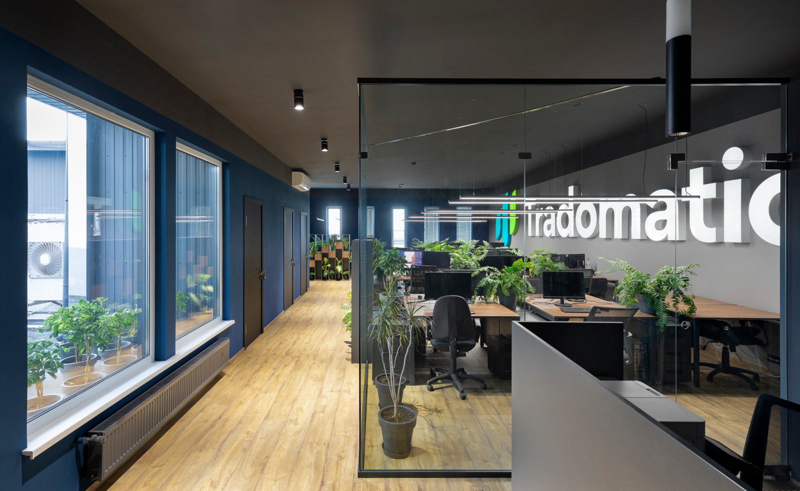 Tradomatic office space