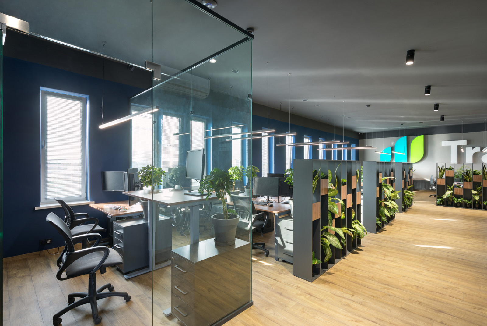 Tradomatic office space