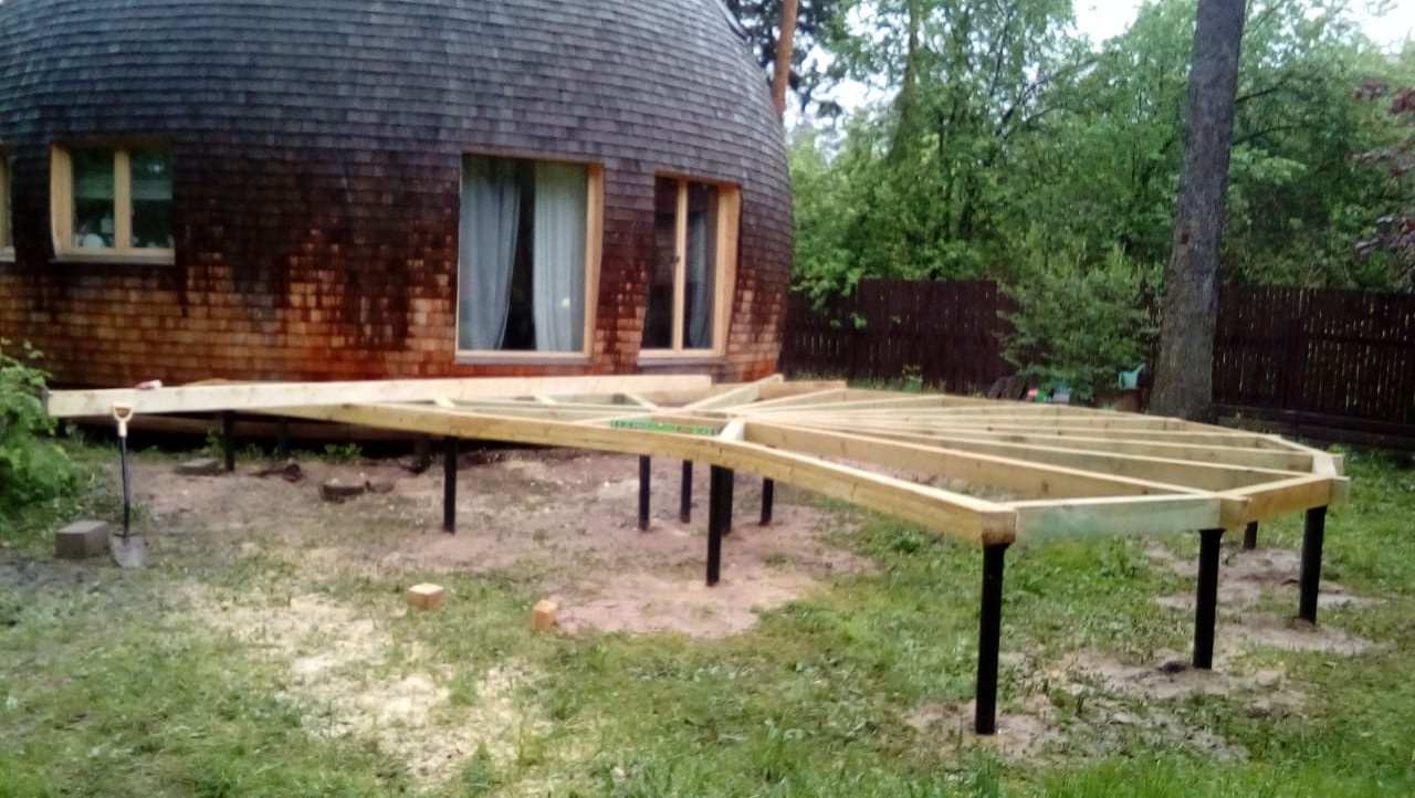 Необычная веранда (и терраса) к Необычному Дому (проект "Фазенда-лайф")