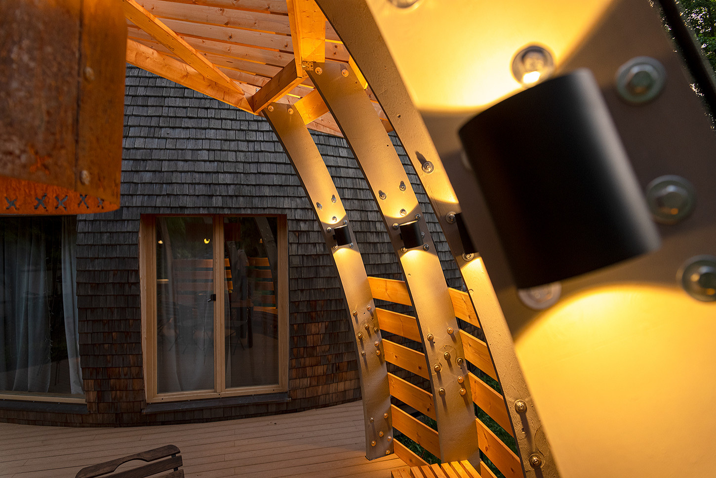 Необычная веранда (и терраса) к Необычному Дому (проект "Фазенда-лайф")