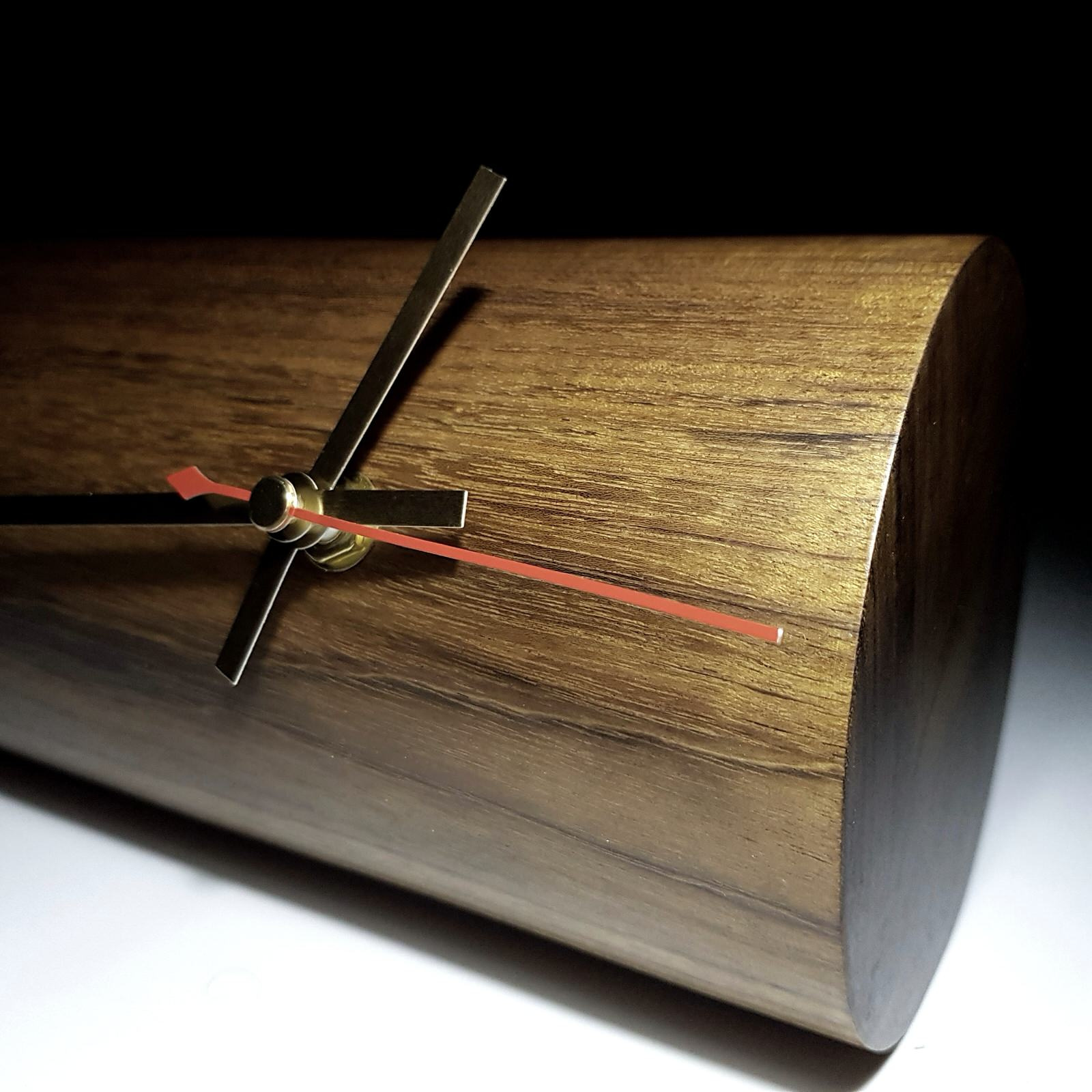 ЧАСЫ стильные! ручная работа, ценные породы дерева!