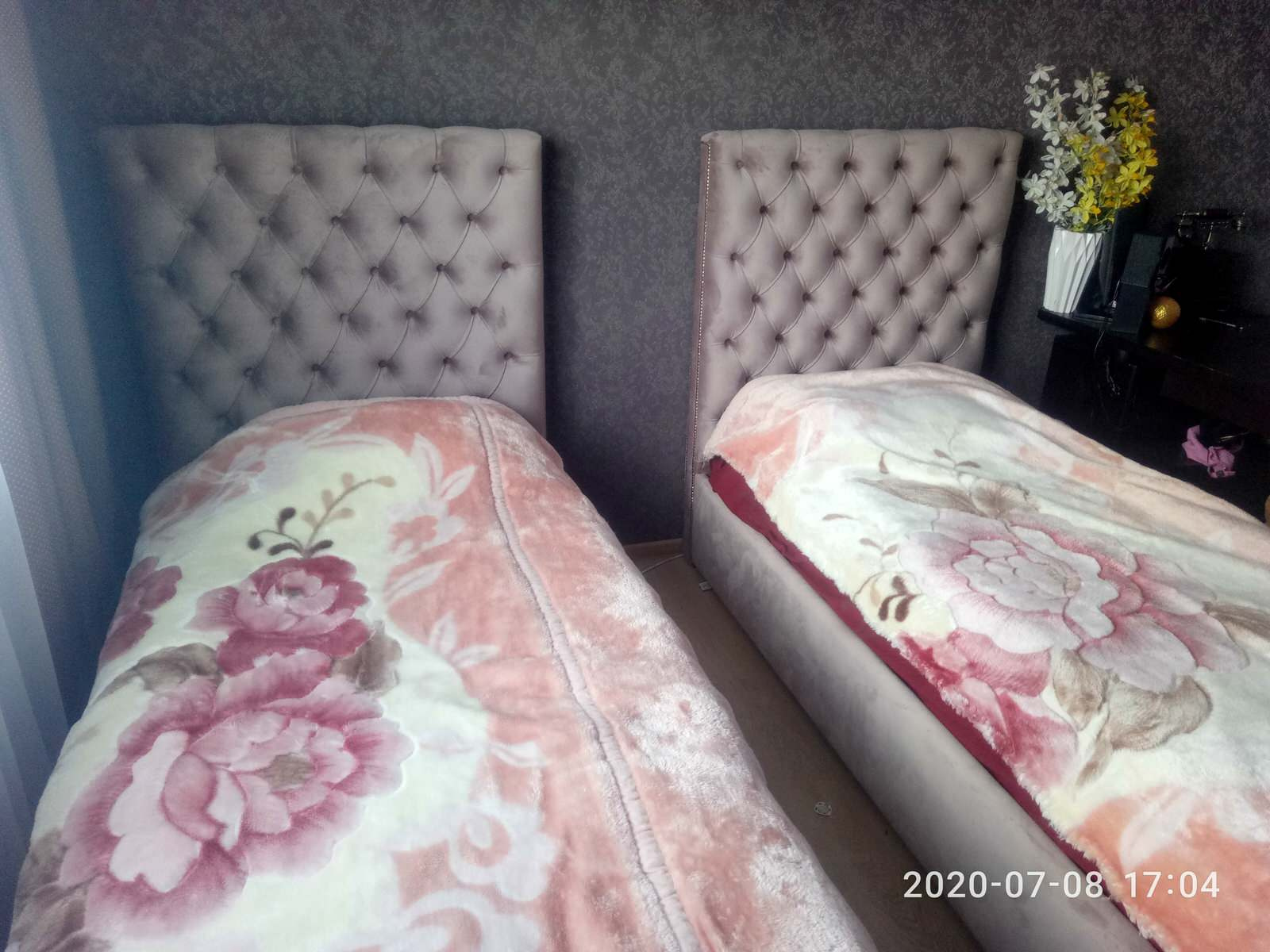 Кровати в спальню