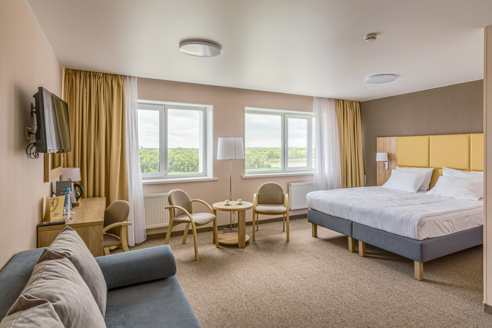 Обновленные интерьеры отеля АМАКС