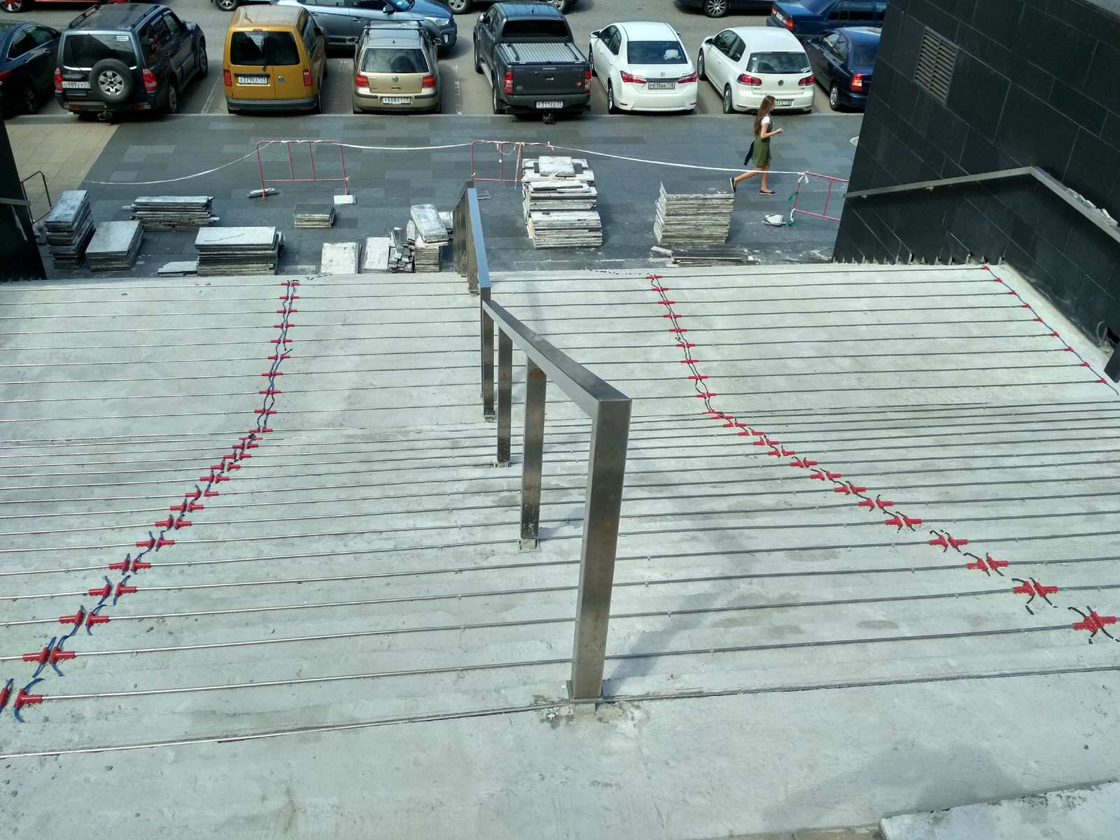 Обустройство системы антиобледенения на лестницах, банк «Санкт-Петербург»