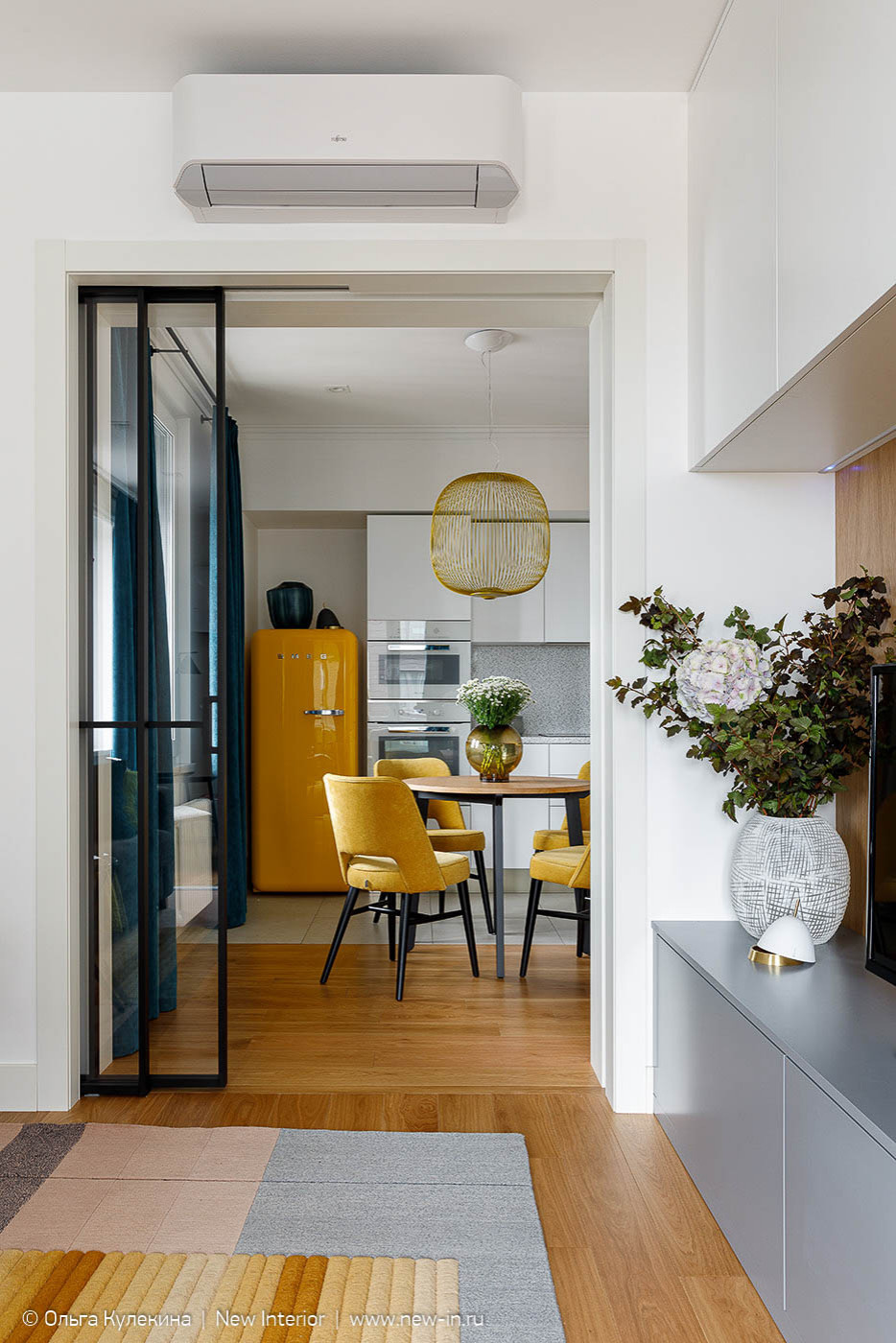 Квартира в стиле mid-century modern в ЖК Европа сити - 68 м²