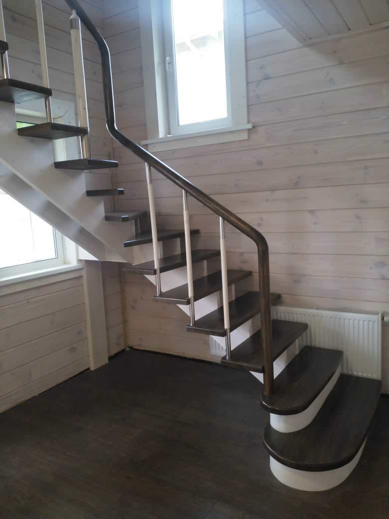 Деревянная лестница "Брусничные поля"