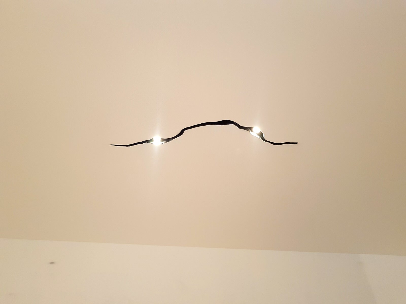 Обложка проекта: Монтаж встроенных и трековых систем освещения