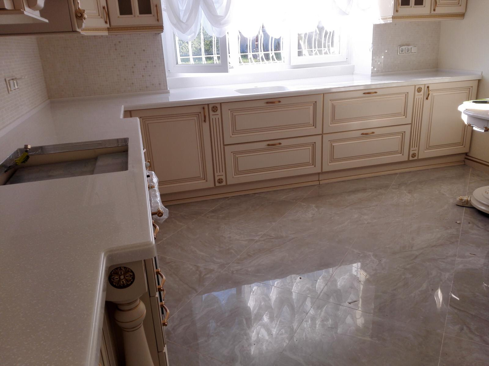 Столешницы для кухни Staron