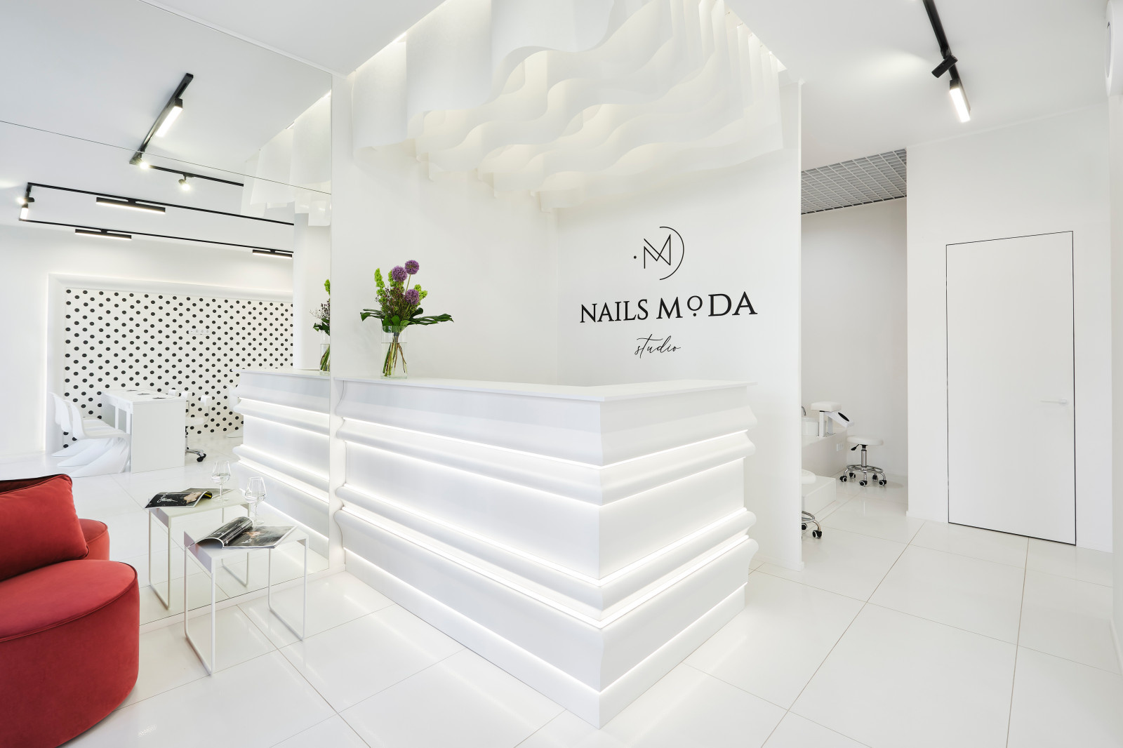 Студия маникюра "Nail's moda"