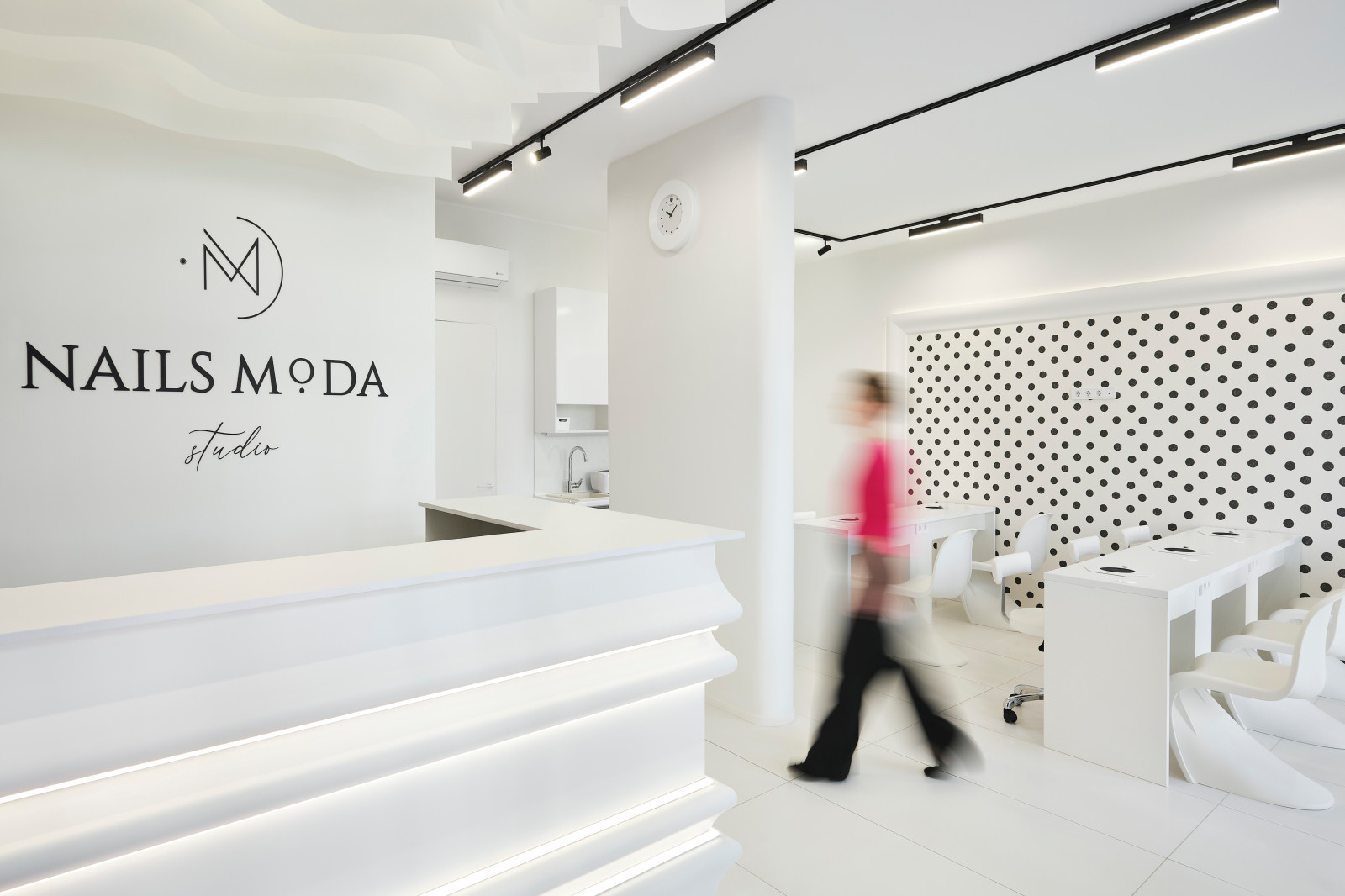 Студия маникюра "Nail's moda"