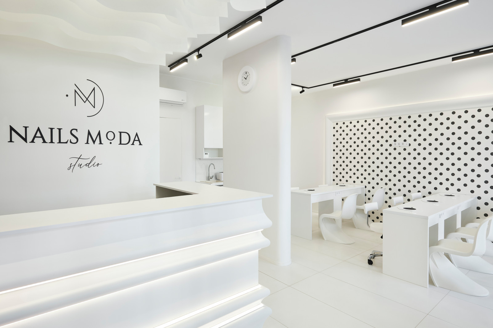 Студия маникюра "Nail's moda"