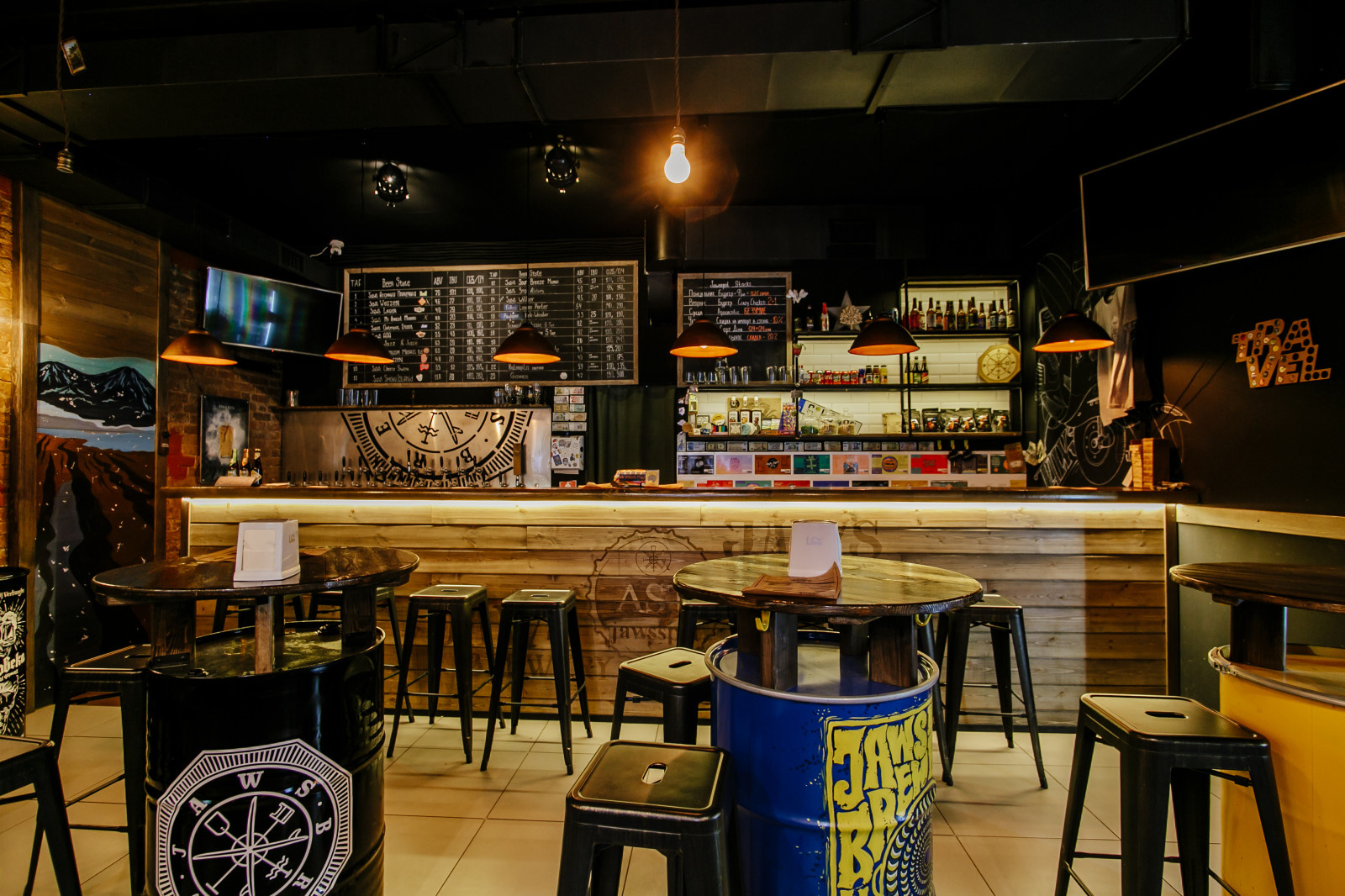 бар JAWS