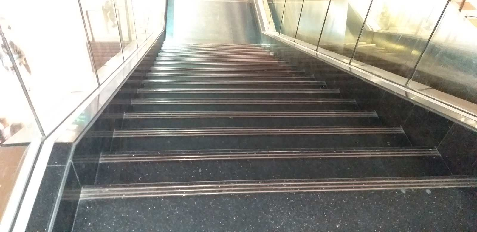 Обложка проекта: Гранитная лестница