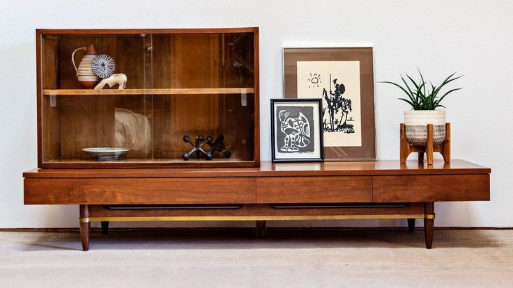 Мебель и интерьеры " Mid-century ".