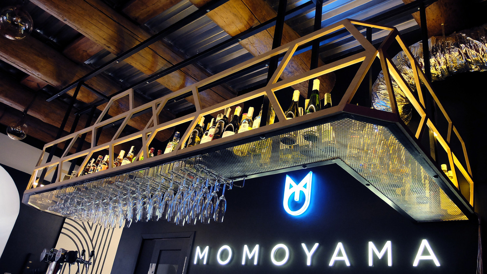 MOMOYAMA Ramen bar