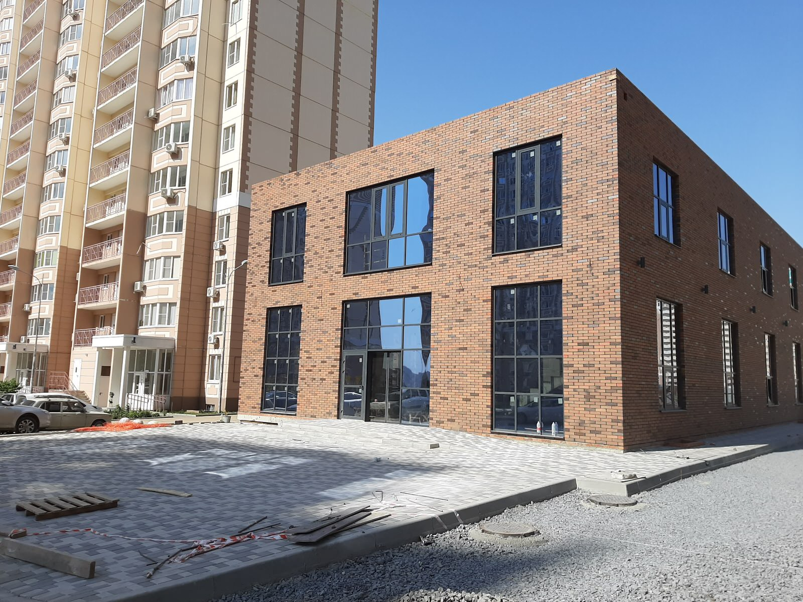 Обложка проекта: Торговое здание