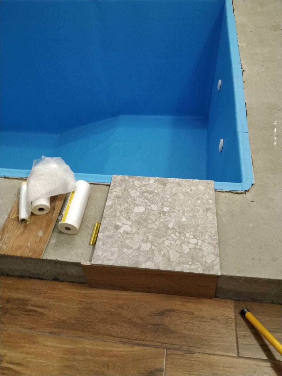 Бассейн в частном доме