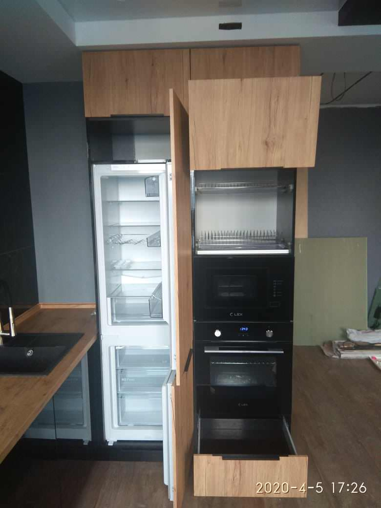 Кухня черный глянец акрил, шкаф в ванну, подвесная тумба