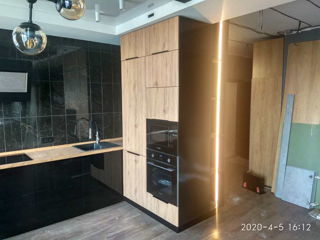 Кухня черный глянец акрил, шкаф в ванну, подвесная тумба