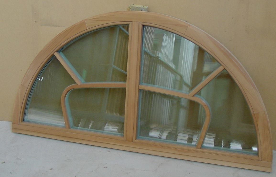 Арочное окно