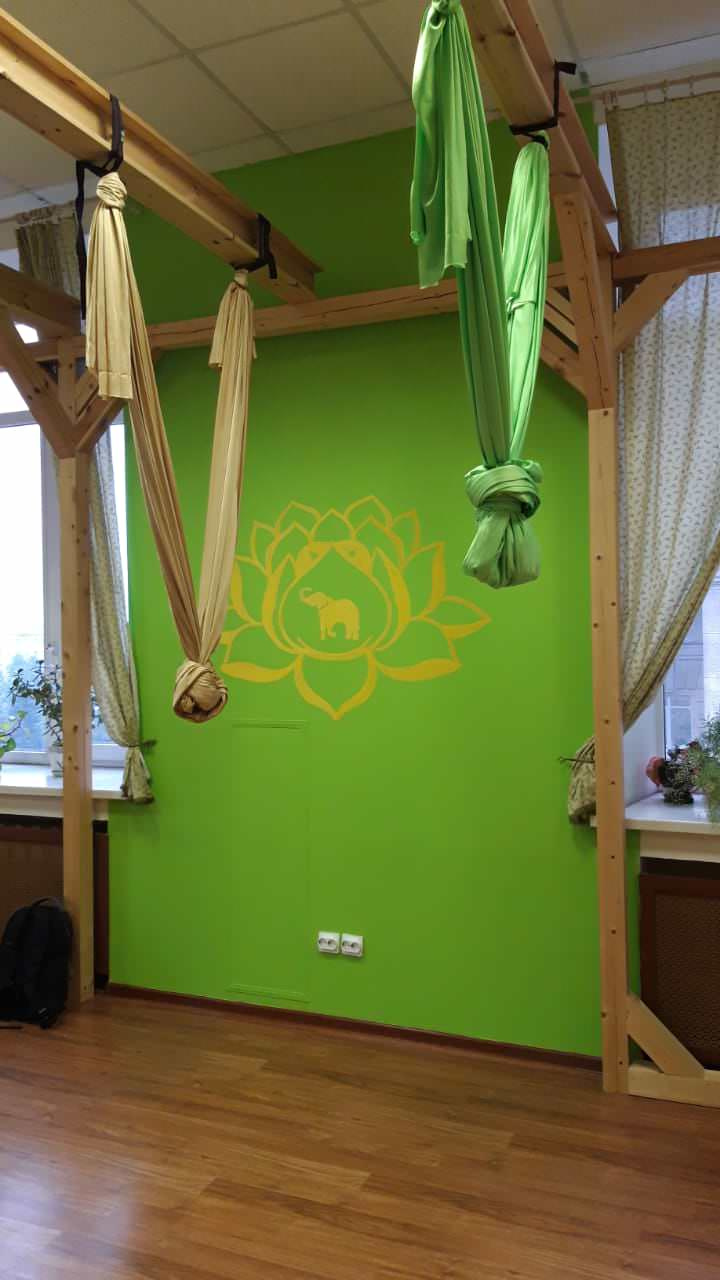 Роспись стен.