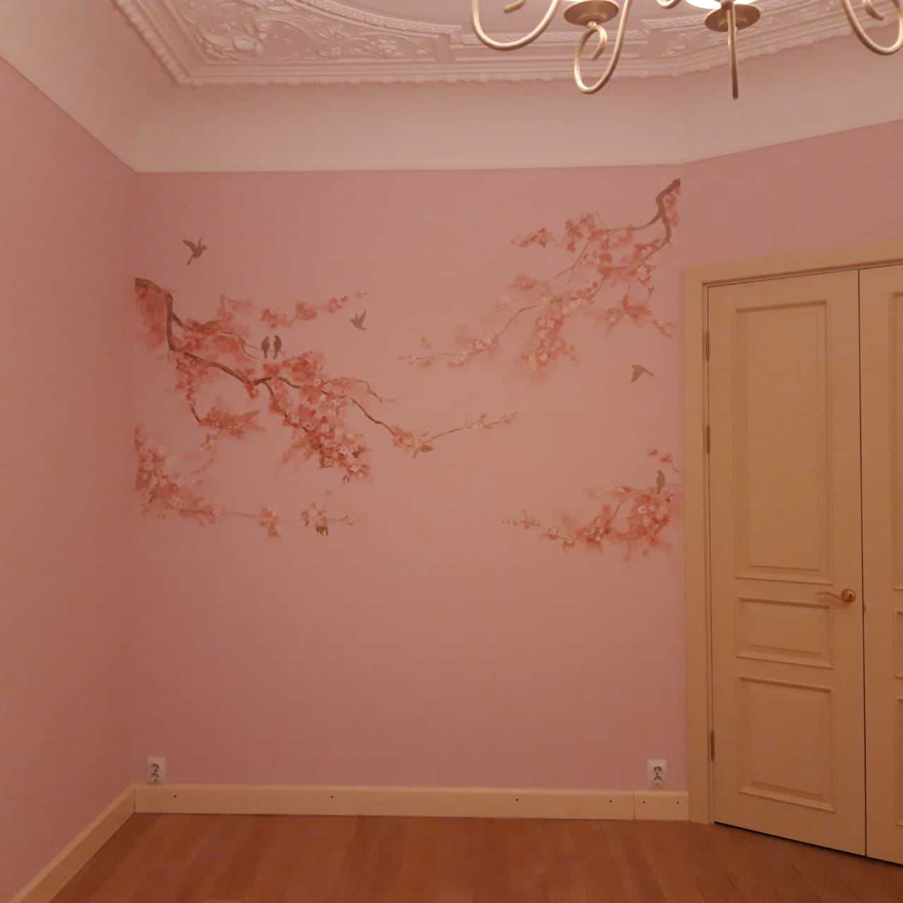 Роспись стен.