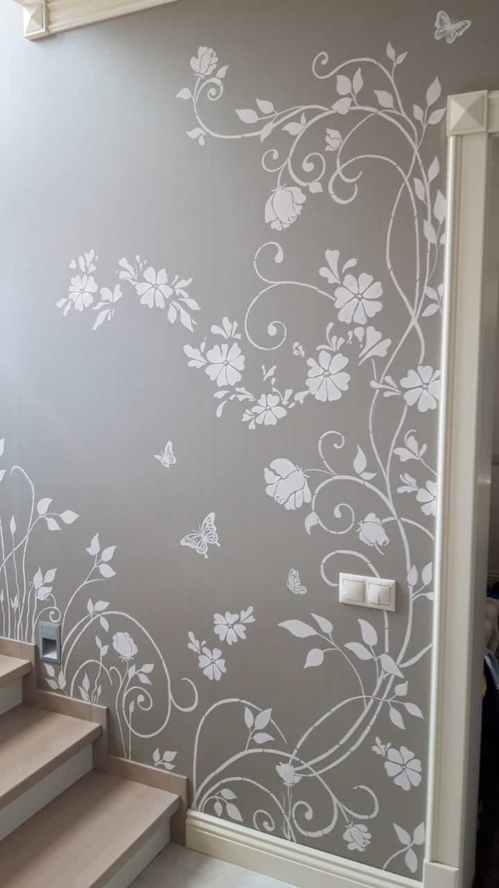 Роспись стен.