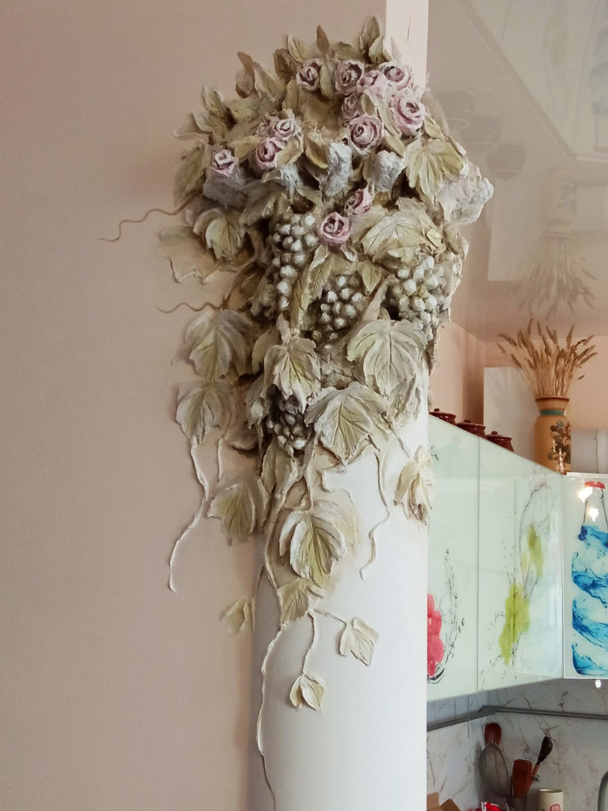 Растительный горельеф-капитель