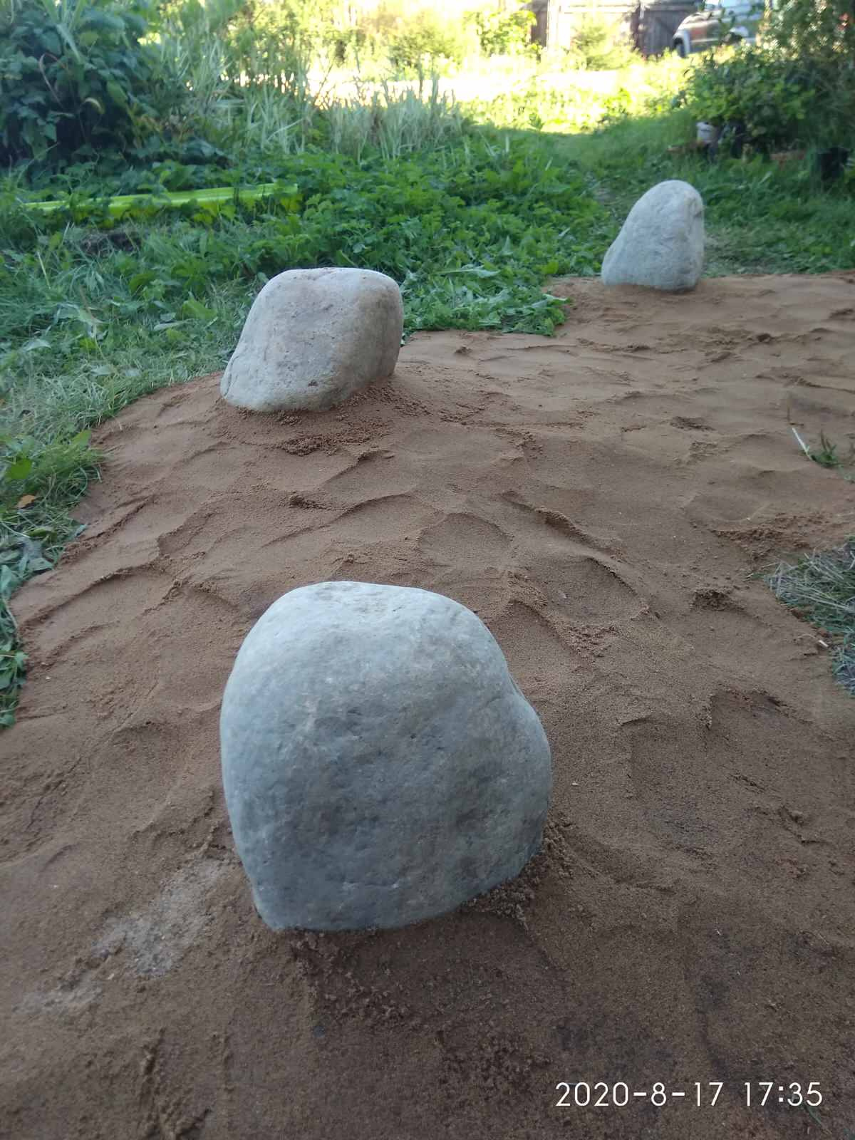 Терраса на валунах