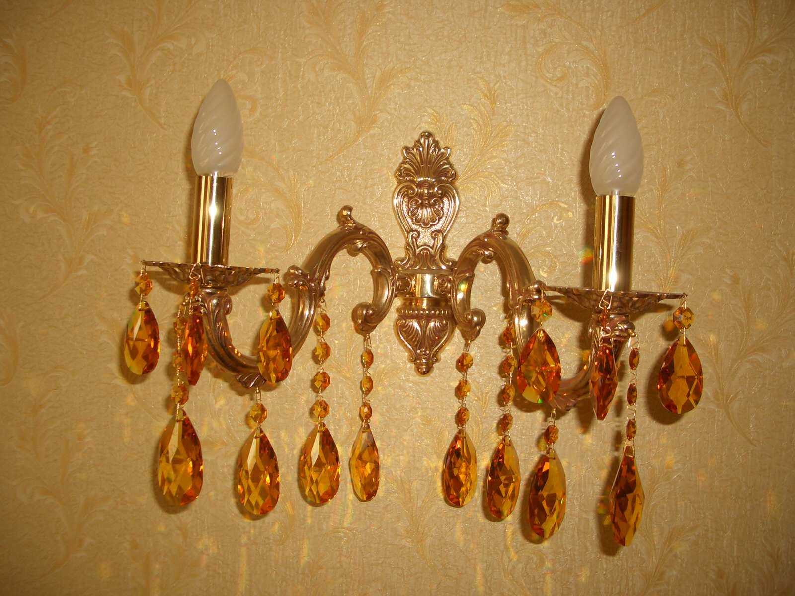 Бра в спальной