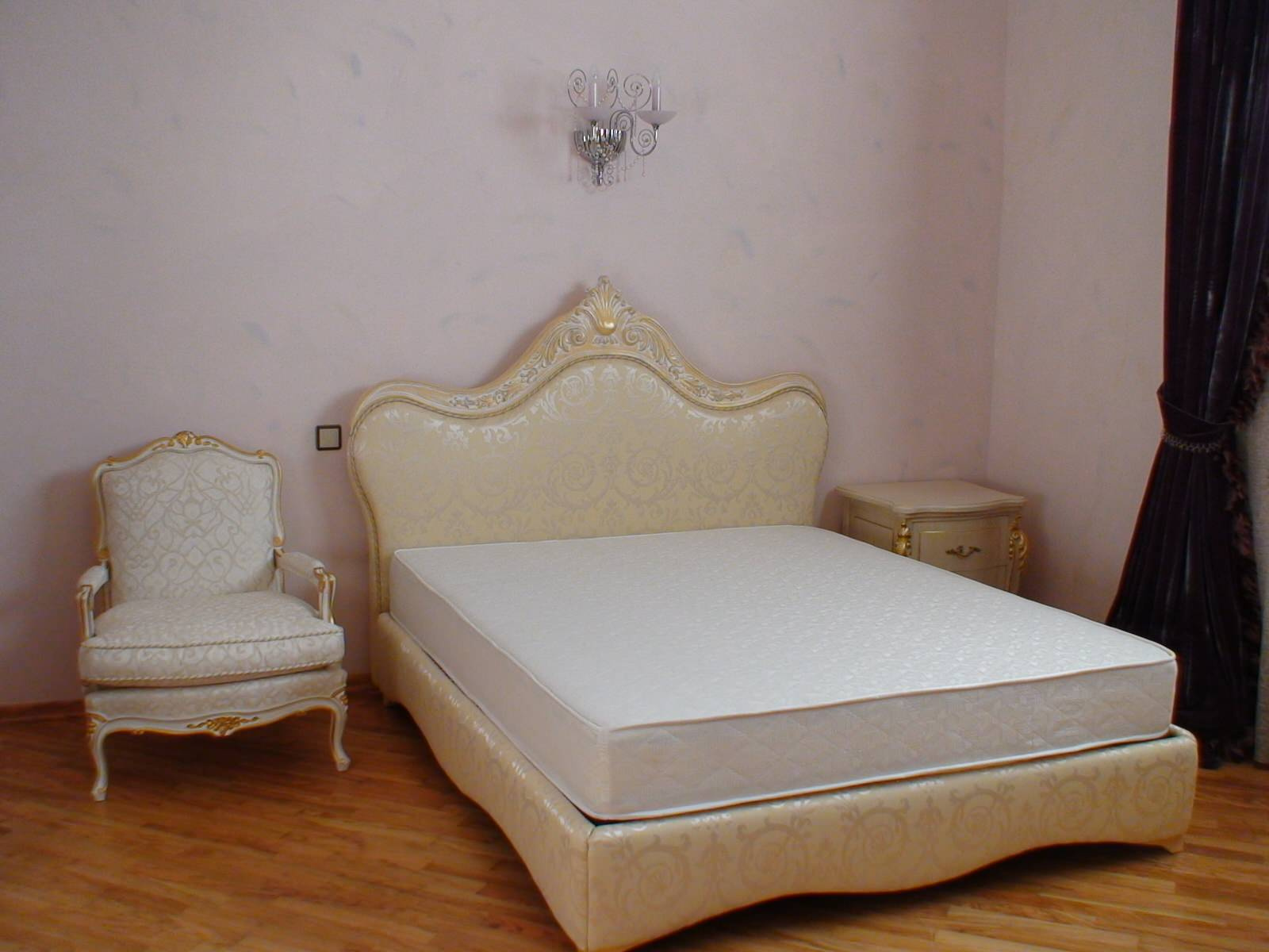 Мебель спальной