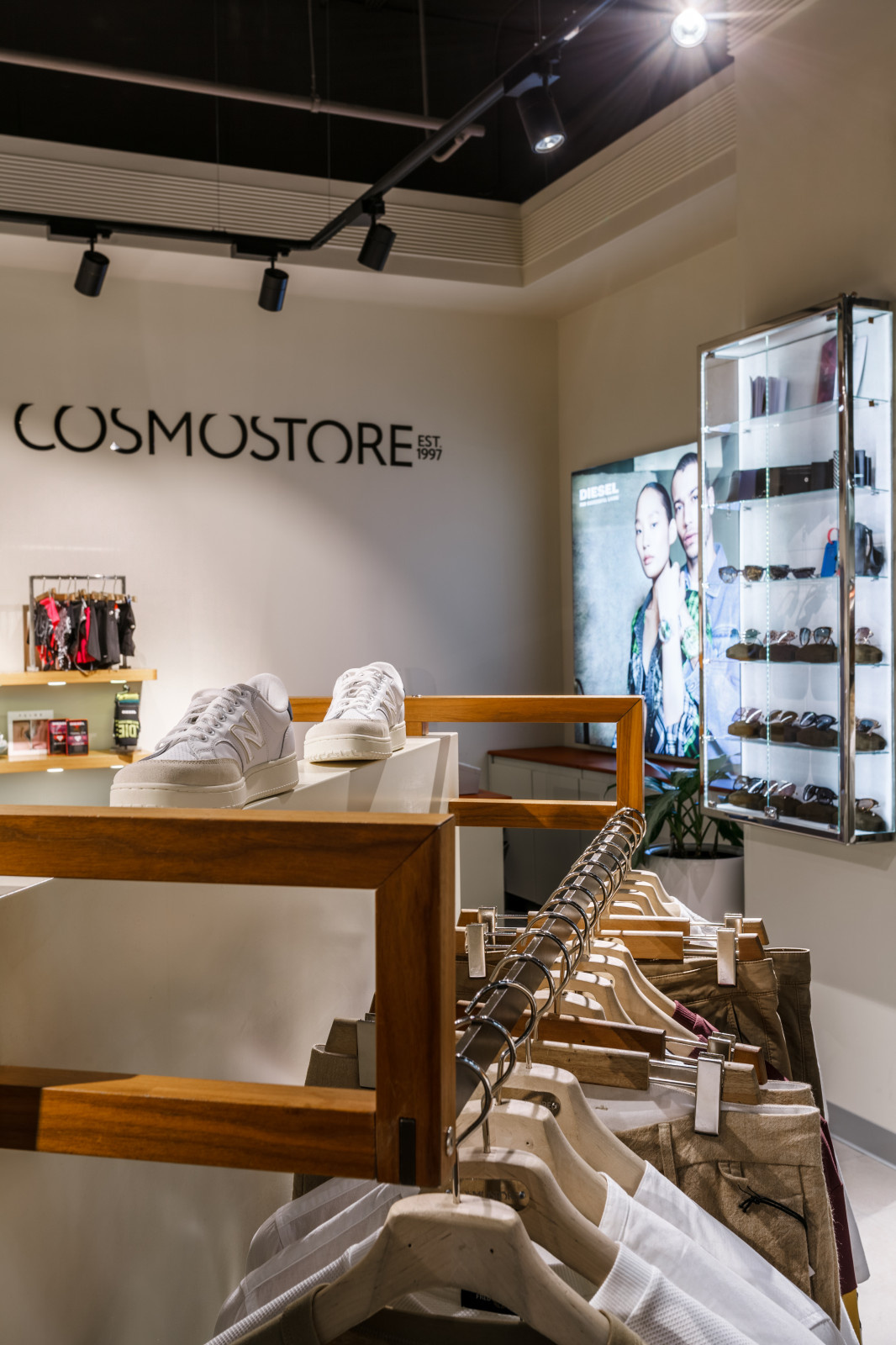 Мультибренд •COSMO STORE•  в ТРК "Сити Центр" Краснодар.