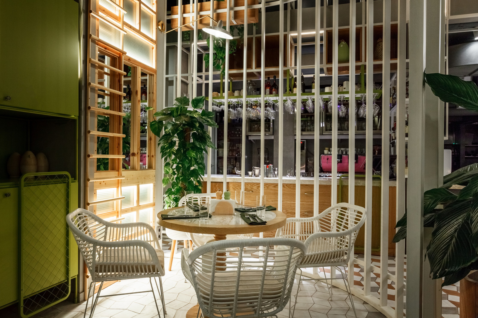 Ресторан "Птичка-Невеличка"