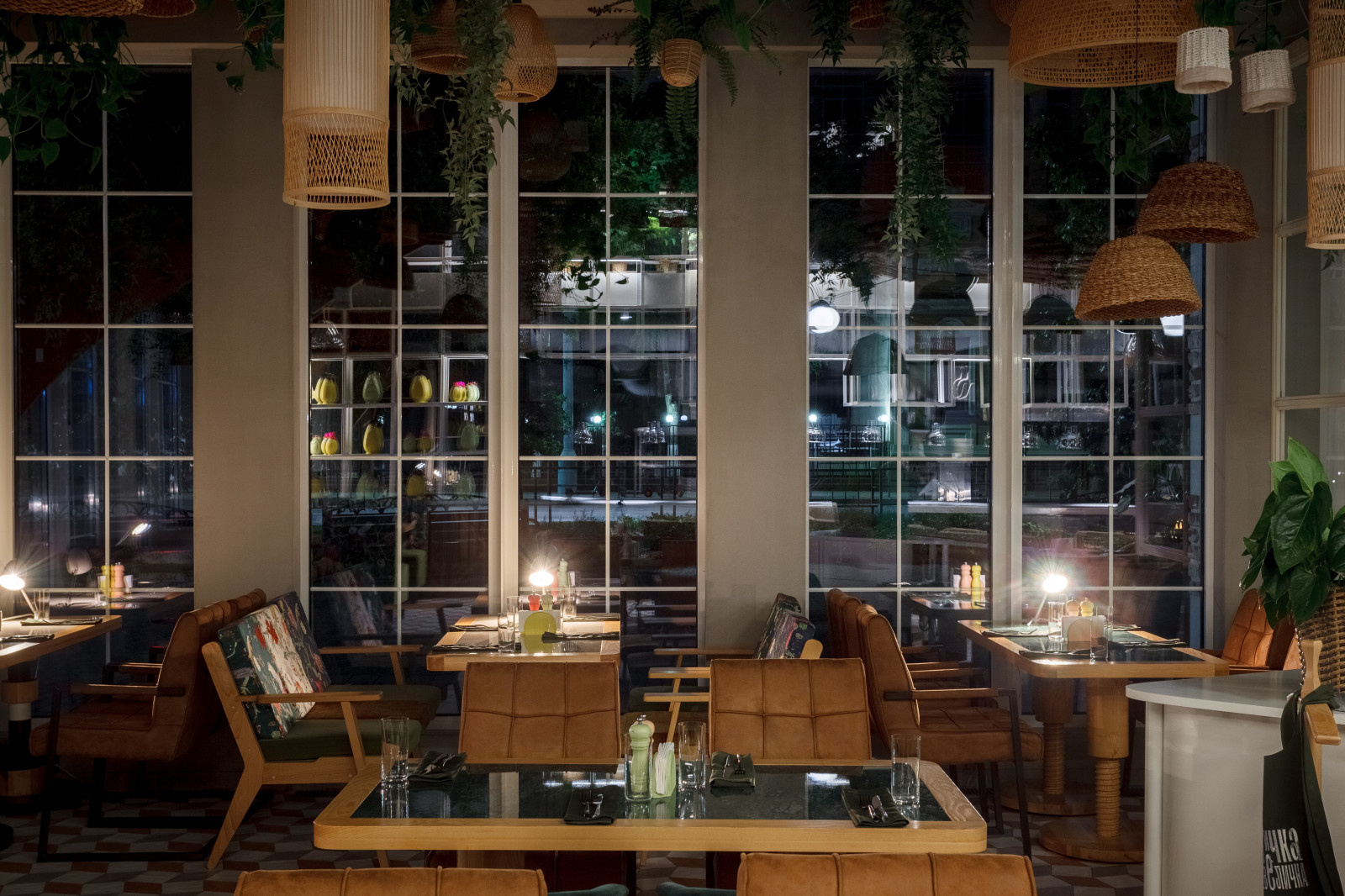 Ресторан "Птичка-Невеличка"