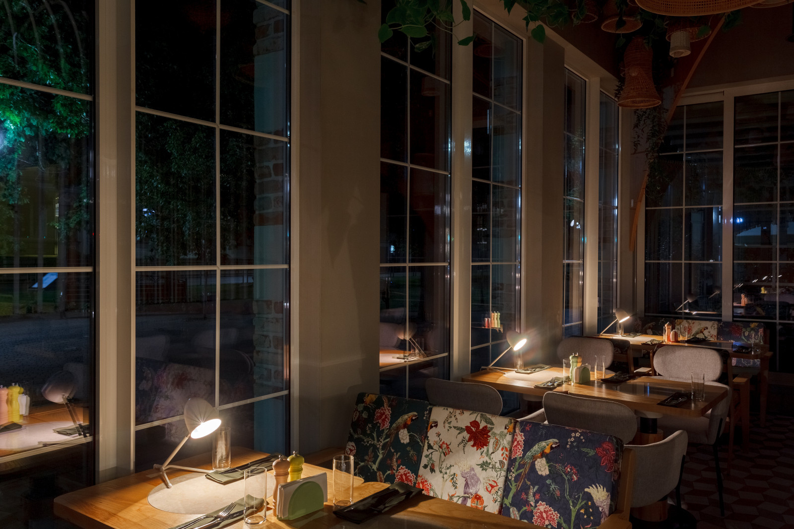 Ресторан "Птичка-Невеличка"