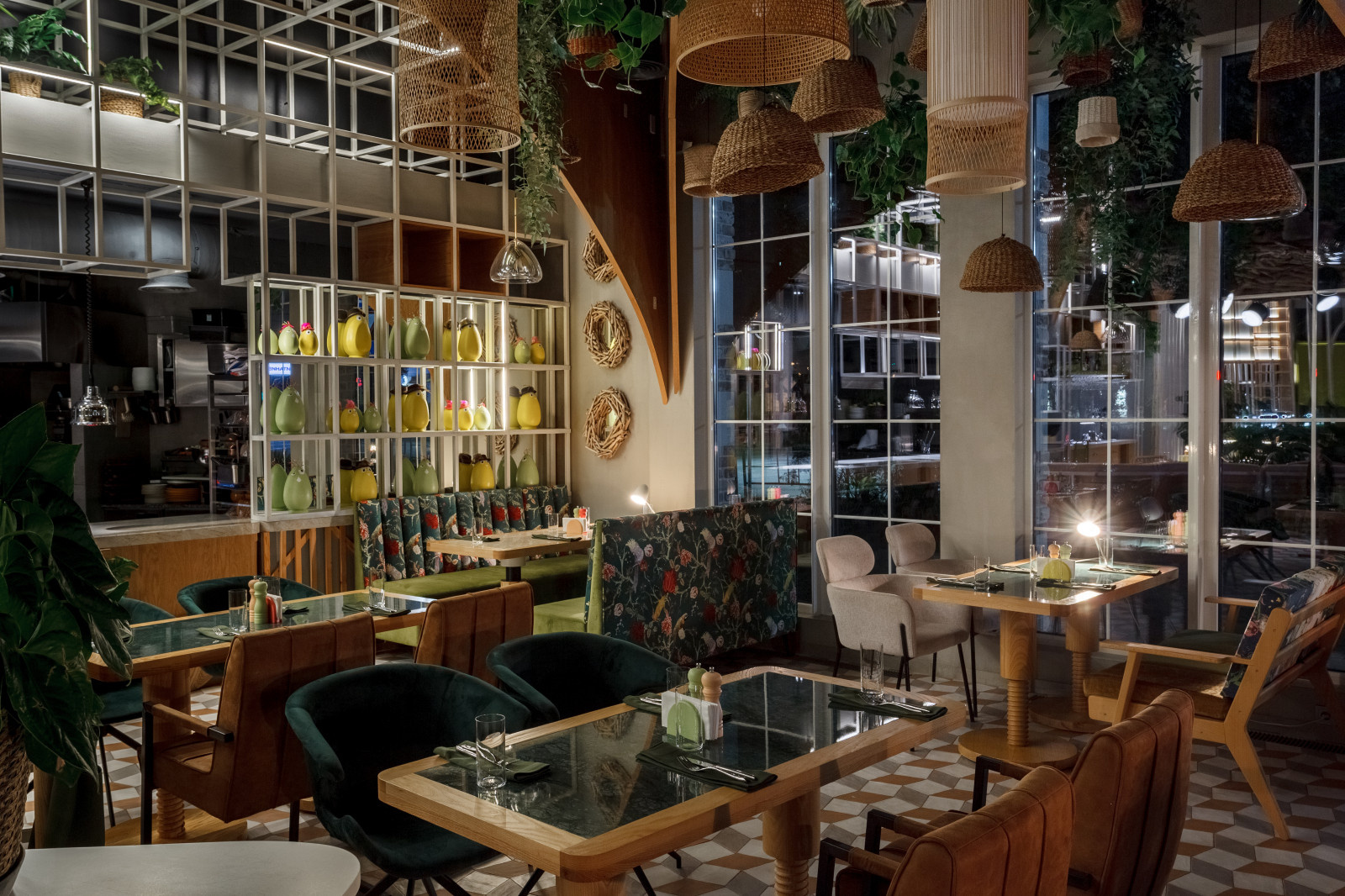 Ресторан "Птичка-Невеличка"