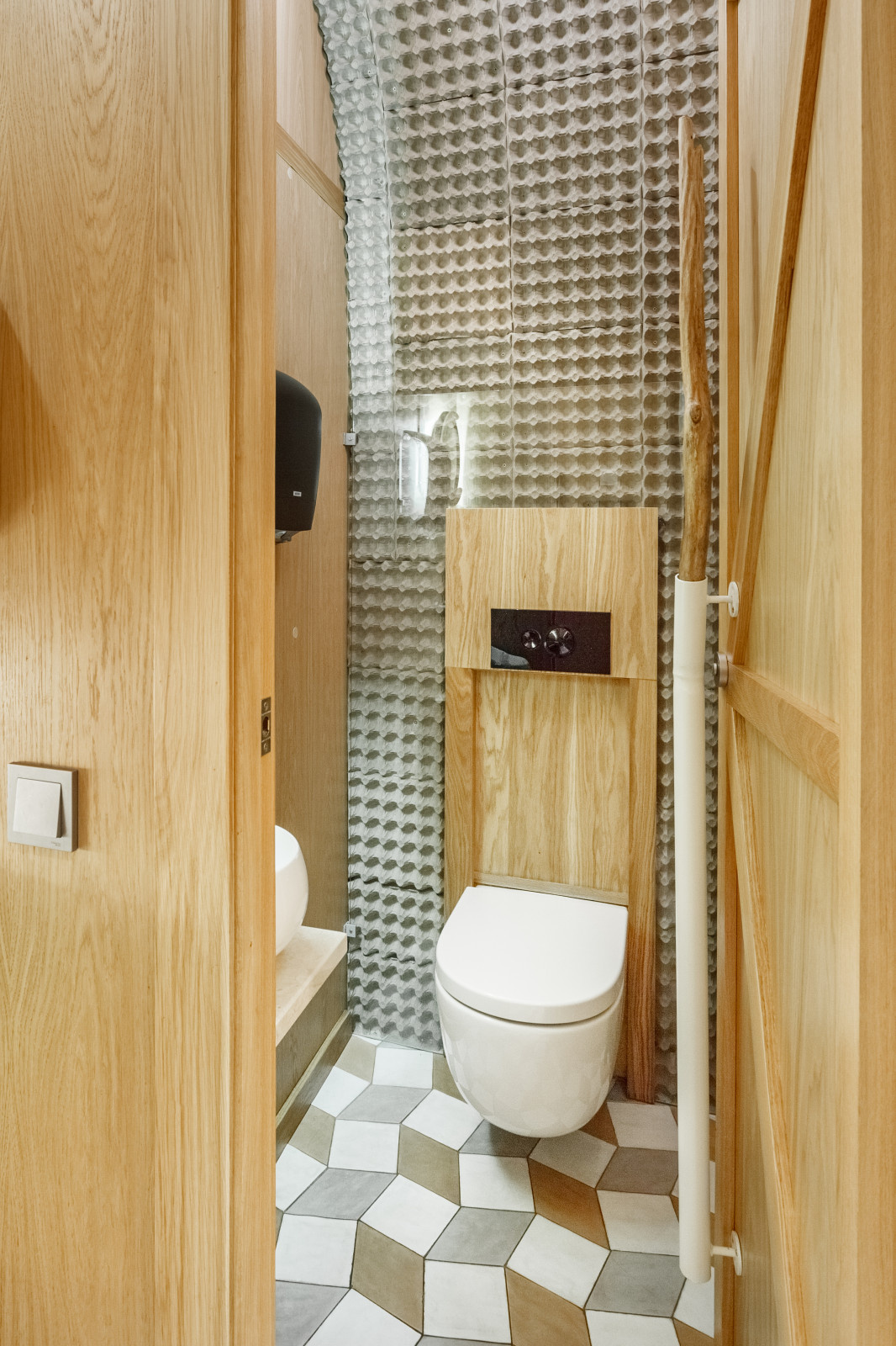 Ресторан "Птичка-Невеличка" WC