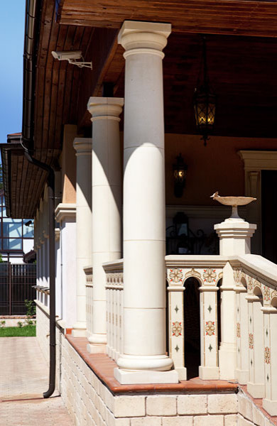 Загородный дом в стиле средиземноморской виллы