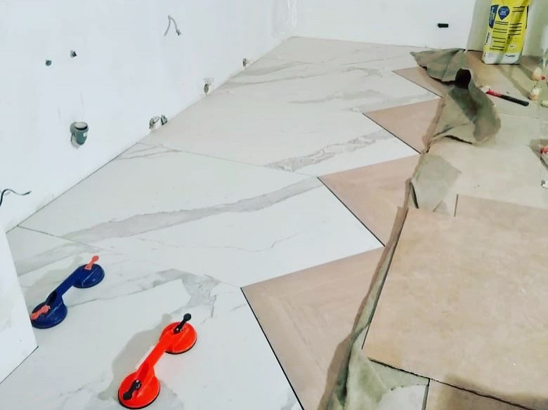 Полы из крупноформатного керамогранита. Ламинам 3000*1000