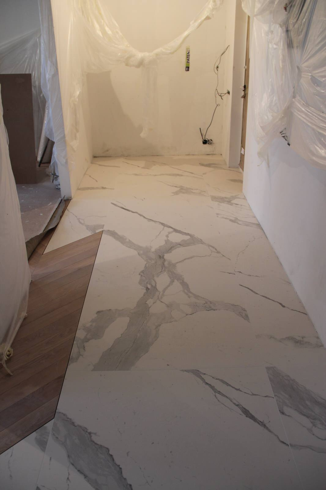 Полы из крупноформатного керамогранита. Ламинам 3000*1000