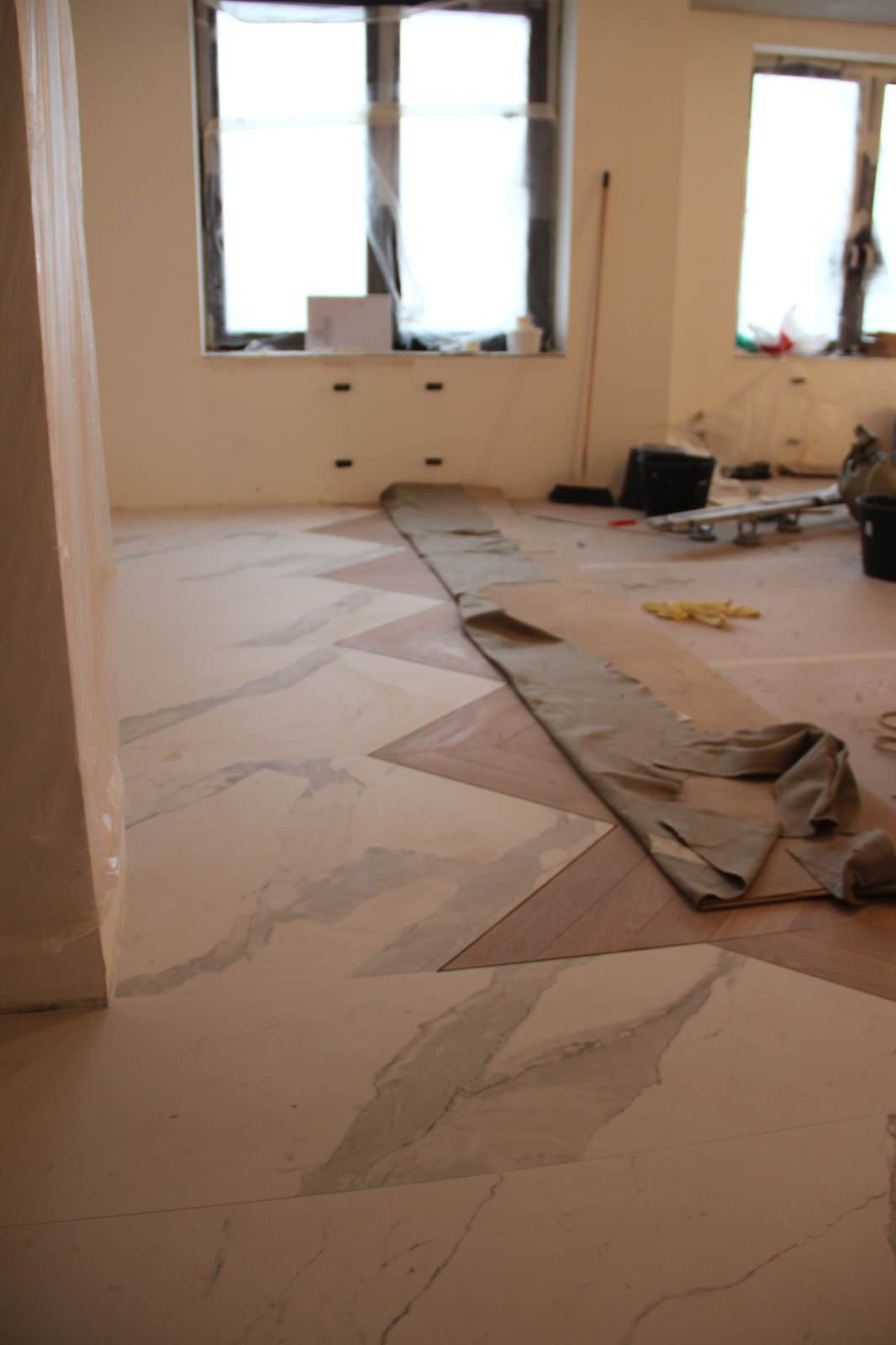 Полы из крупноформатного керамогранита. Ламинам 3000*1000