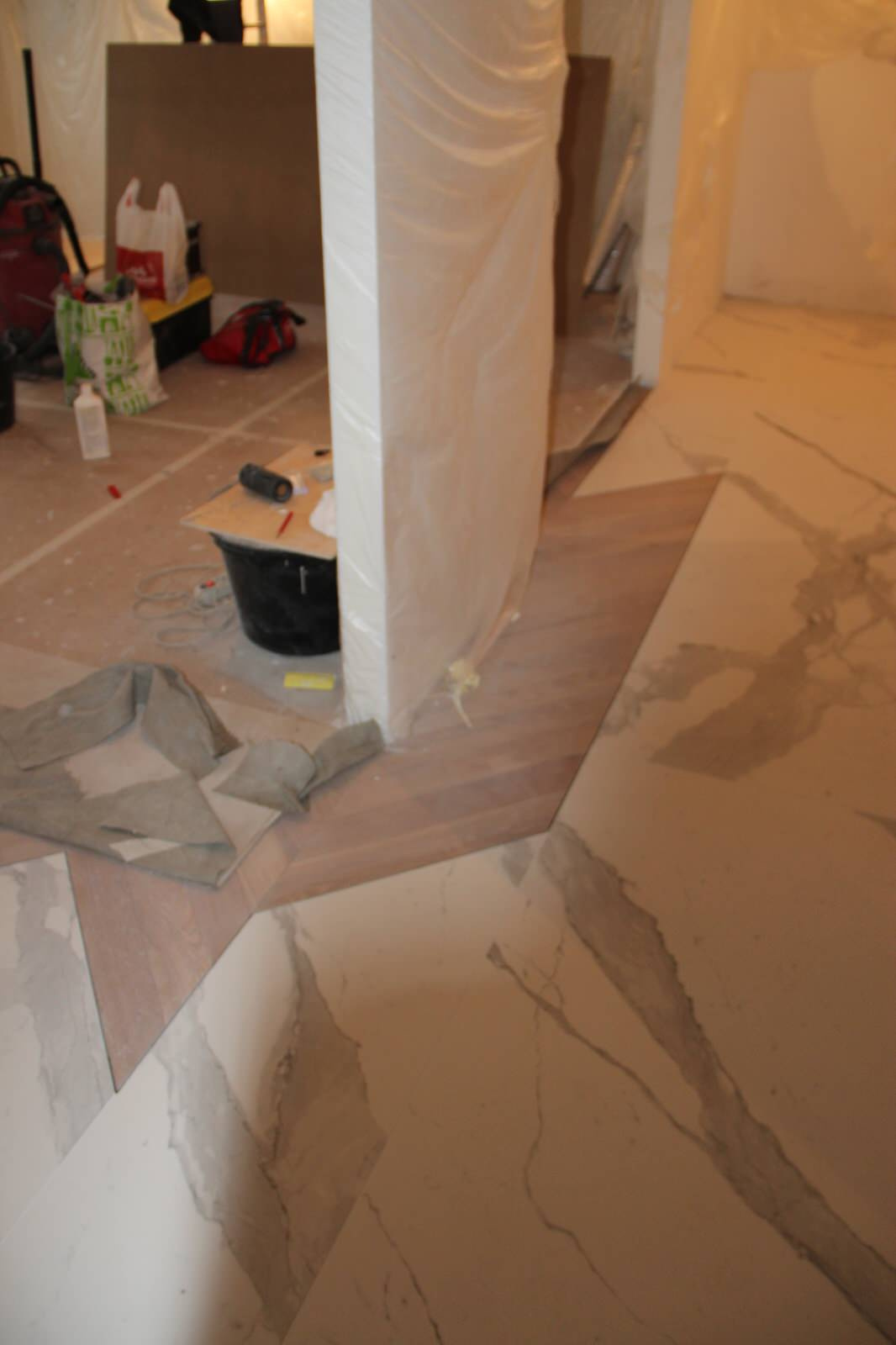 Полы из крупноформатного керамогранита. Ламинам 3000*1000