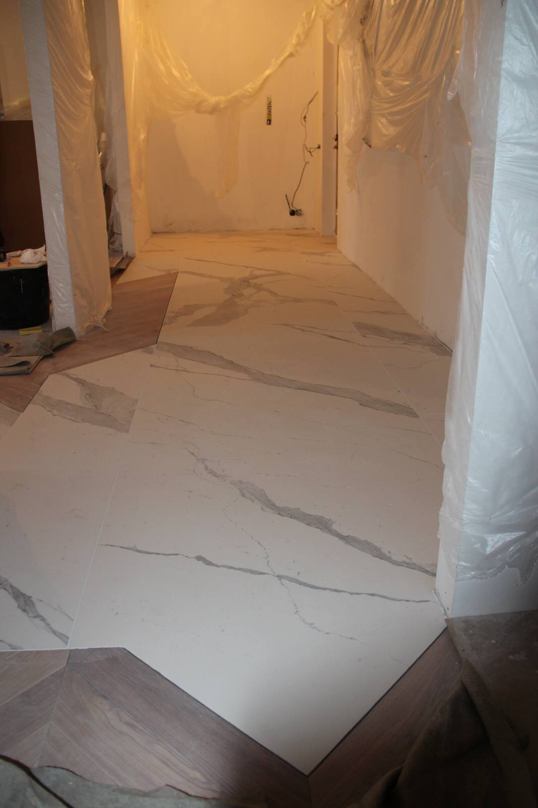 Полы из крупноформатного керамогранита. Ламинам 3000*1000